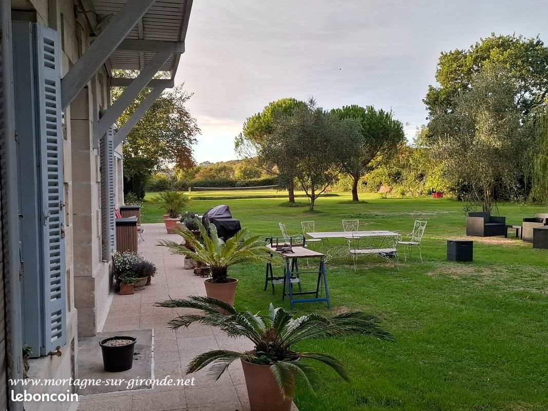 Maison à vendre, 270m², Mortagne-sur-Gironde