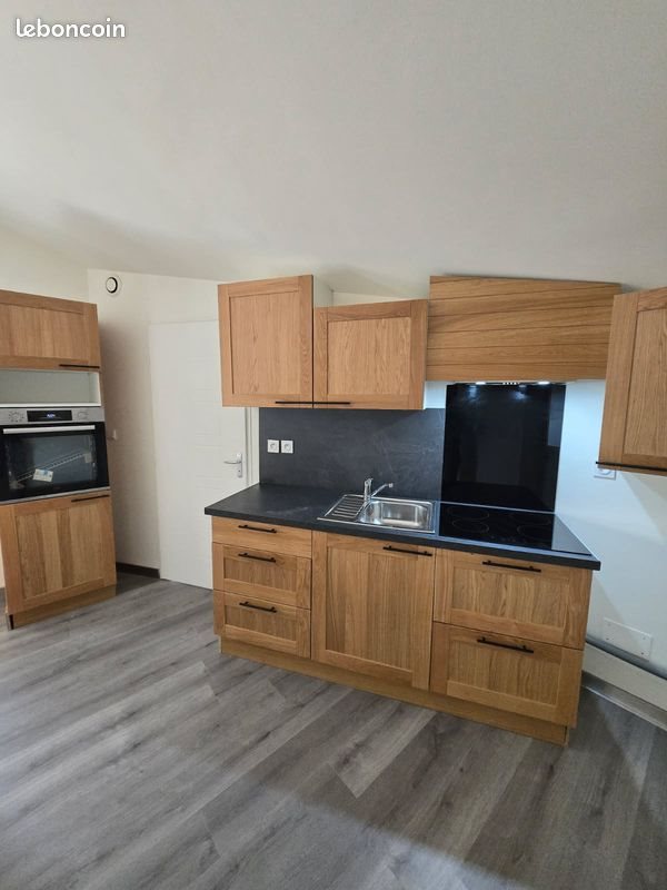 Appartement à louer, 44m², Rousson