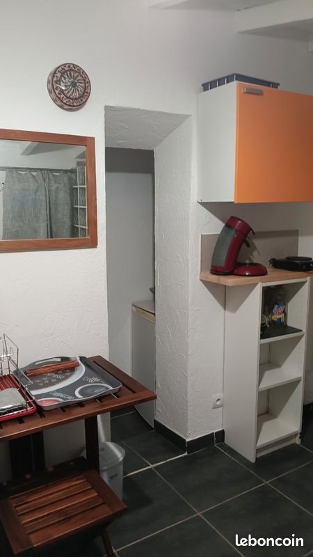Appartement à louer, 12m², Simiane-Collongue