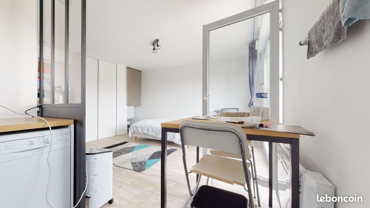 Appartement à louer, 28m², Cergy