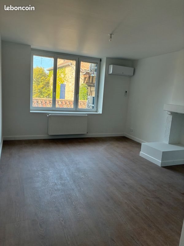 Appartement à louer, 46m², Villeréal