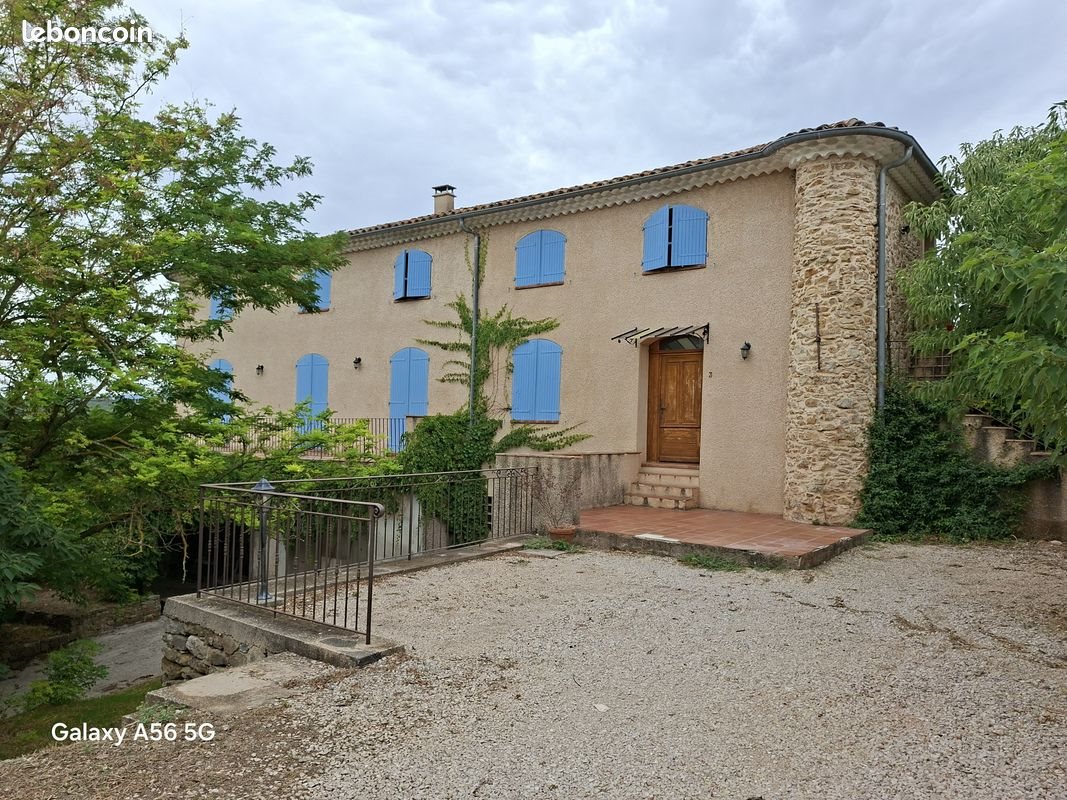 Appartement à louer, 87m², Tourves