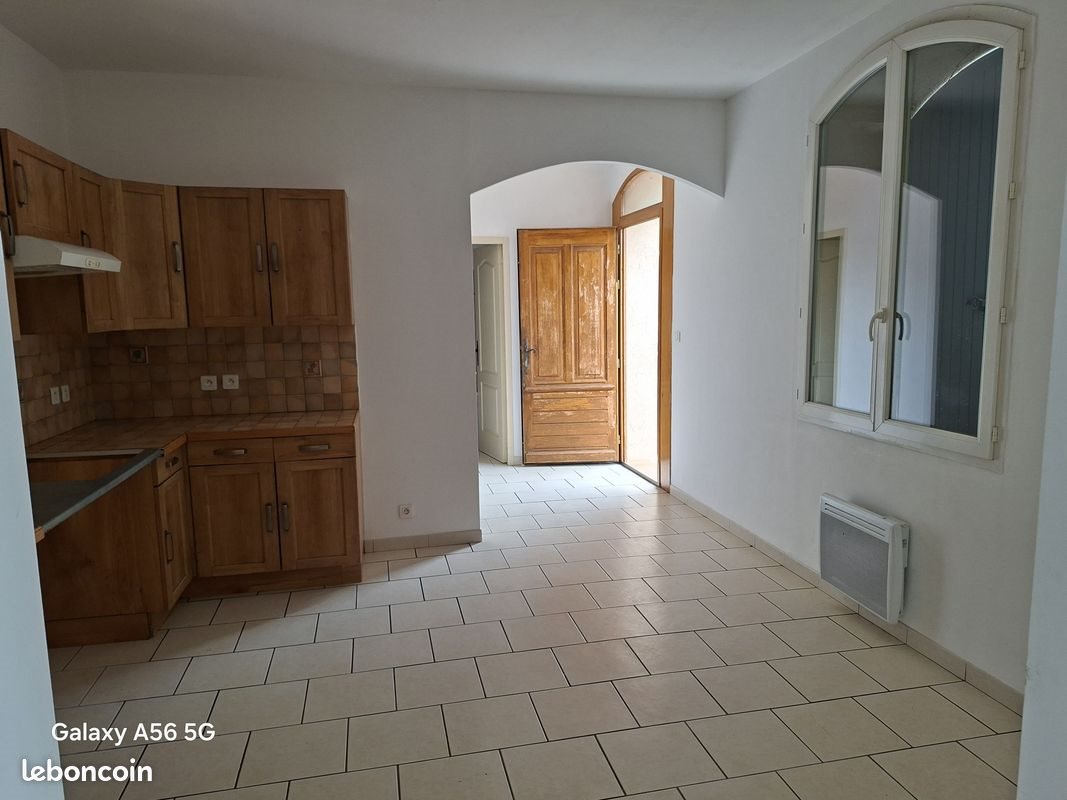 Appartement à louer, 87m², Tourves