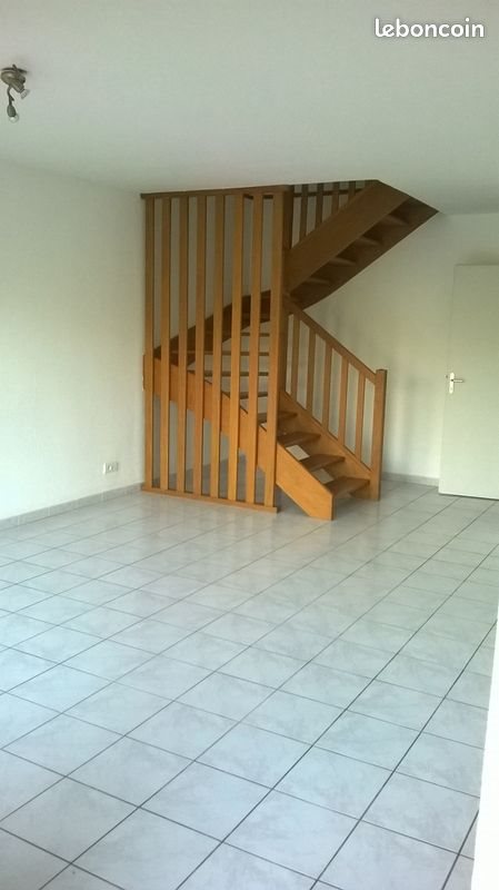 Appartement à louer, 72m², Aubenas
