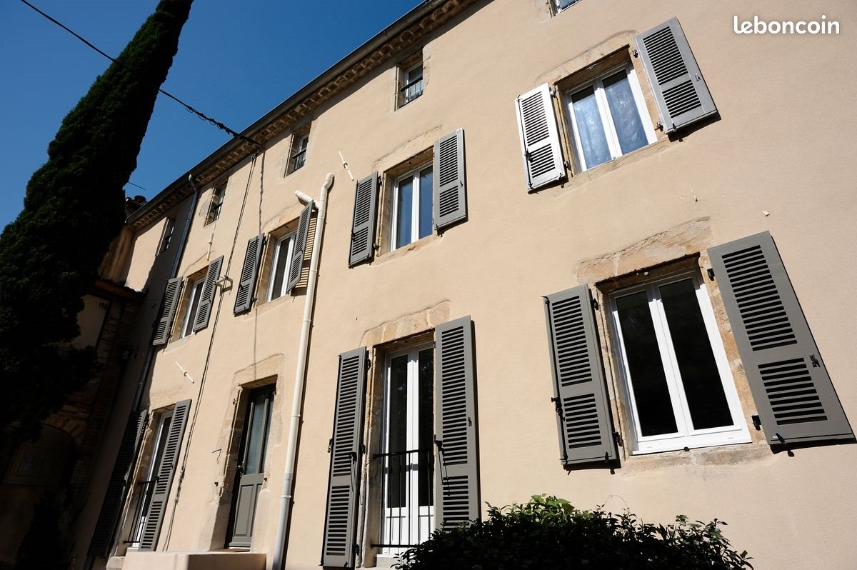 Appartement à louer, 17m², Aubenas