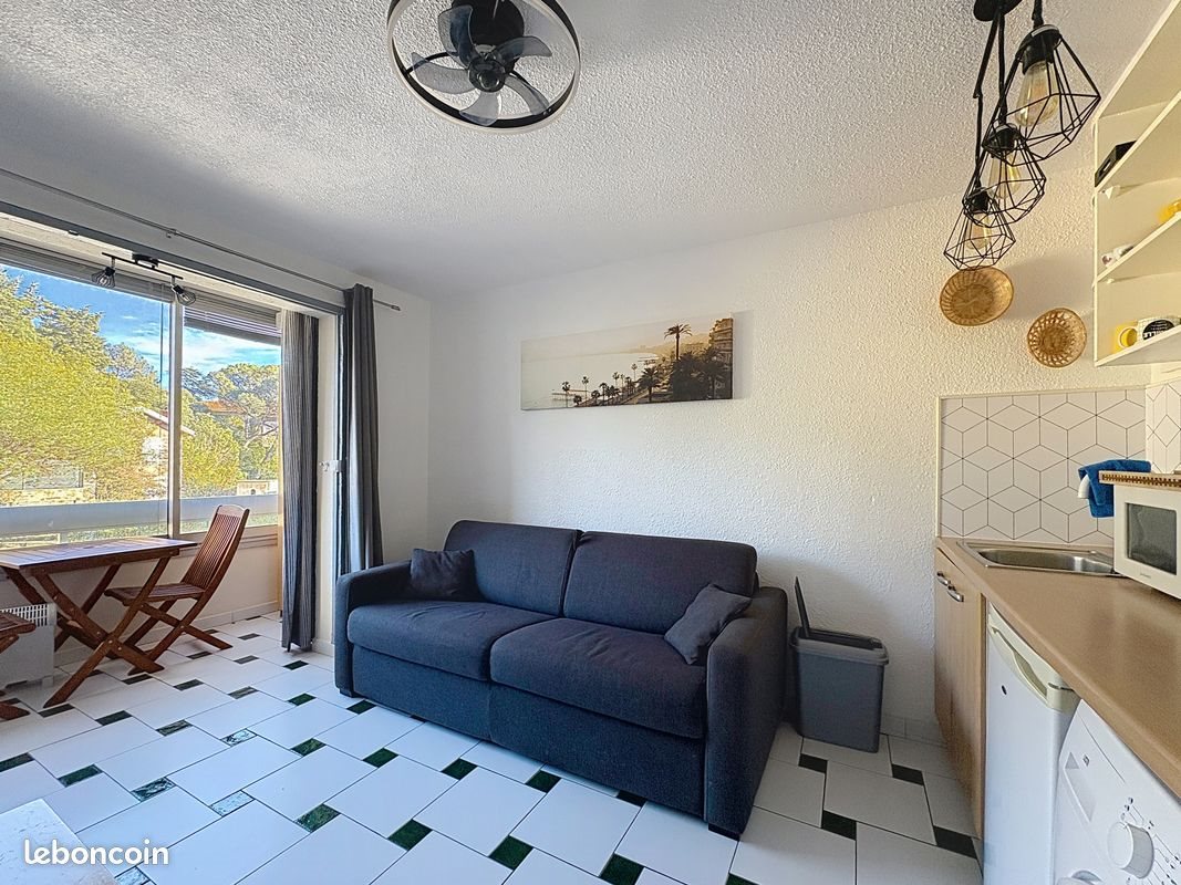 Appartement à louer, 18m², Saint-Raphaël