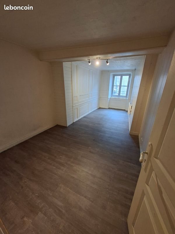 Maison à louer, 70m², Saint-Flour