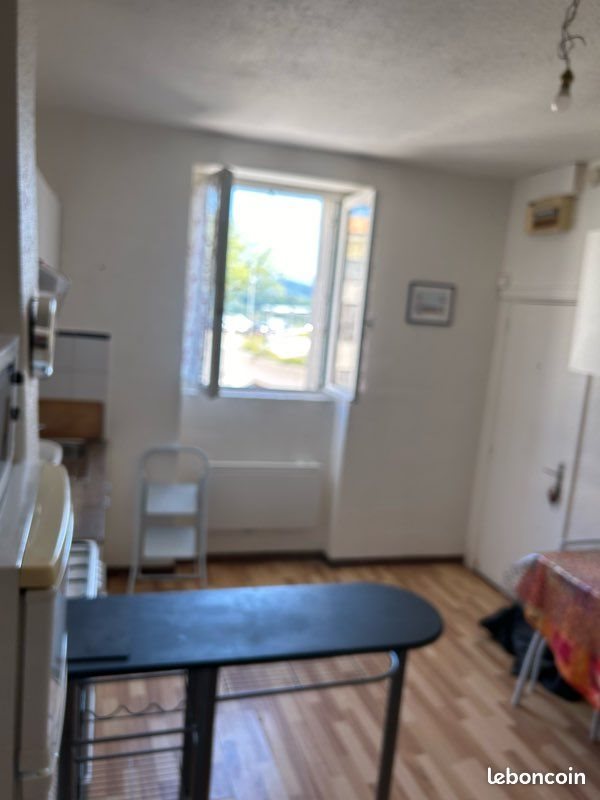Appartement à louer, 34m², Aubenas