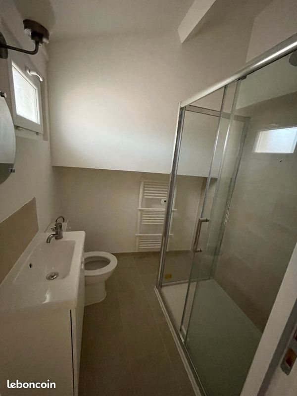 Appartement à louer, 60m², Caderousse