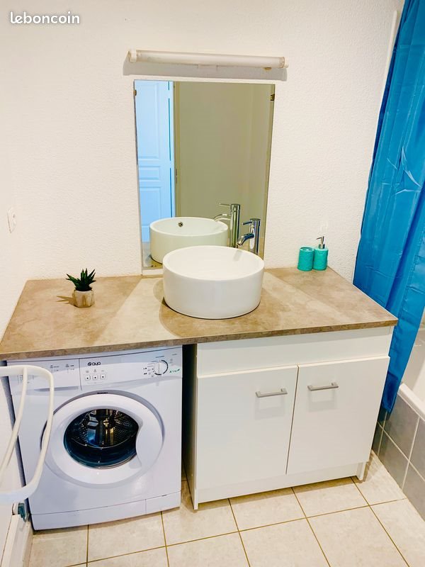 Appartement à louer, 45m², Pont-Saint-Esprit