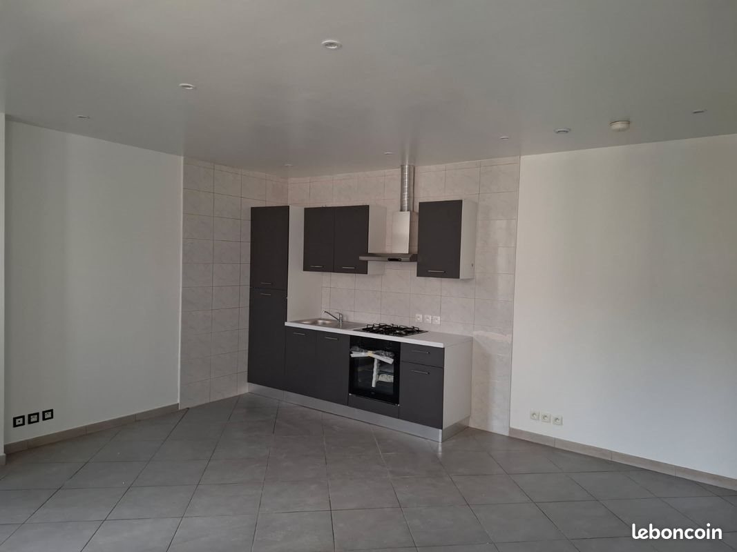 Appartement à louer, 60m², Bessèges