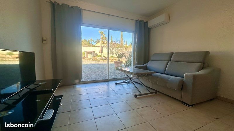 Maison à louer, 20m², Roquebrune-sur-Argens