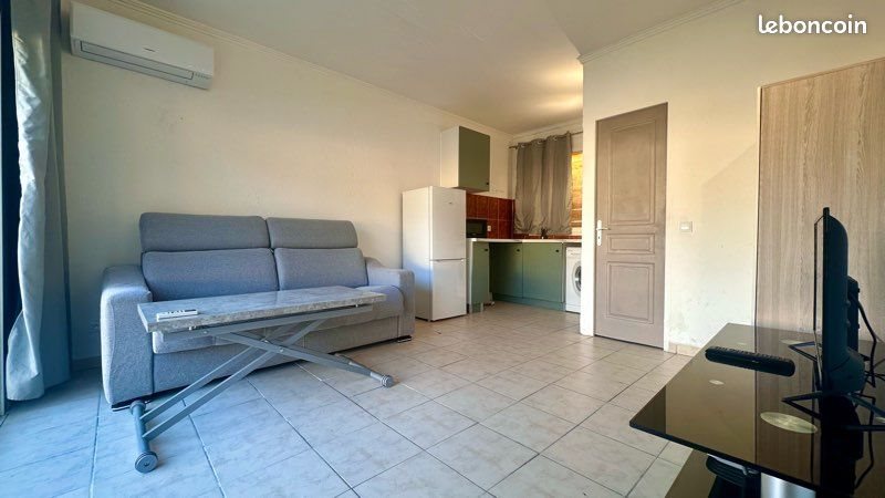 Maison à louer, 20m², Roquebrune-sur-Argens