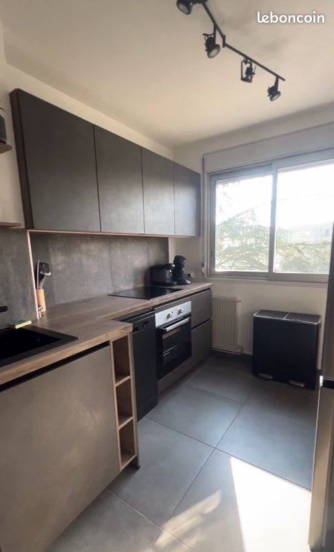 Appartement à louer, 49m², Saint-Priest
