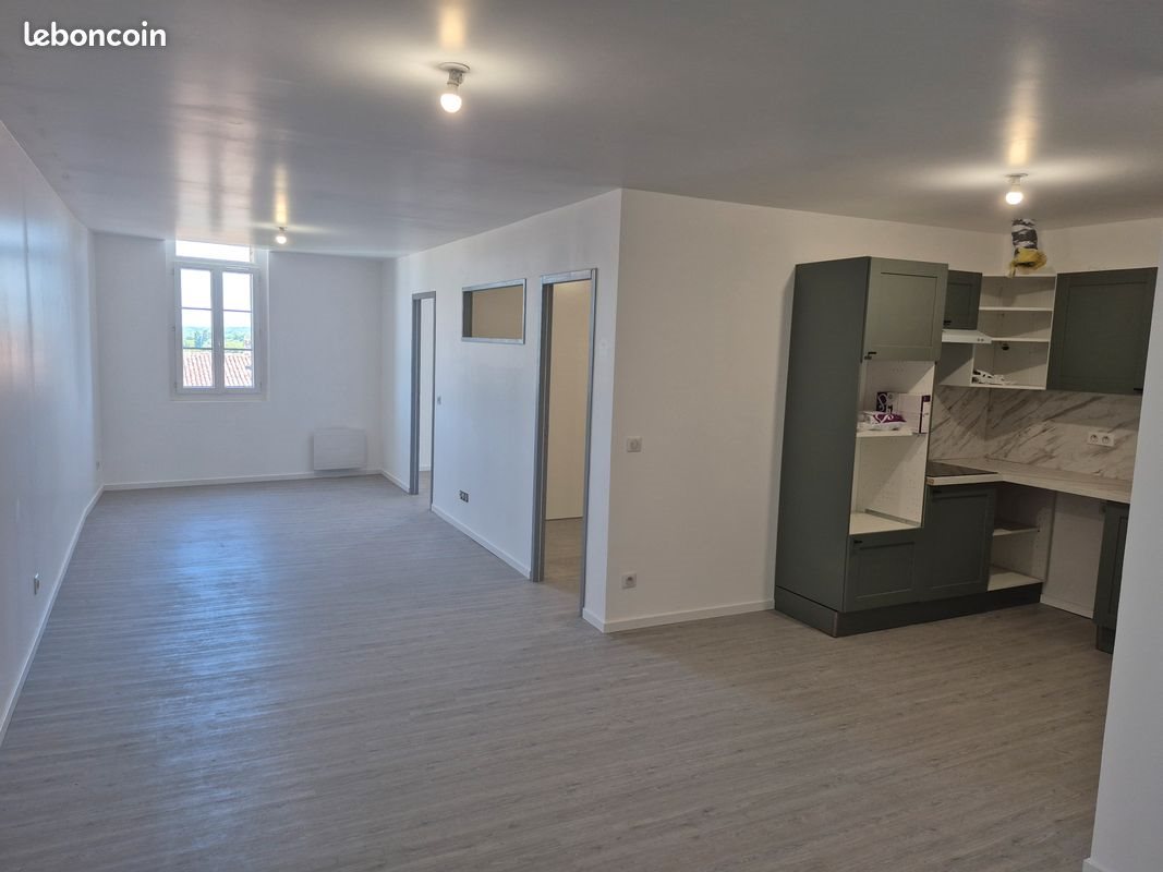 Appartement à louer, 58m², Guîtres