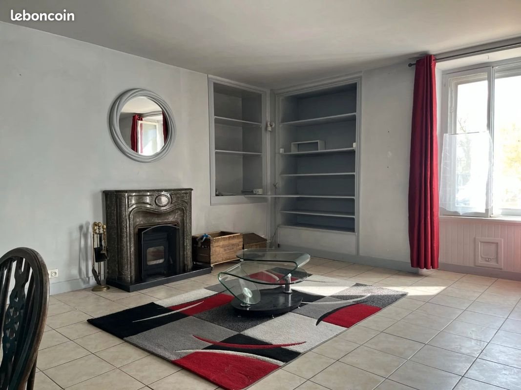 Maison à louer, 126m², Gourgé