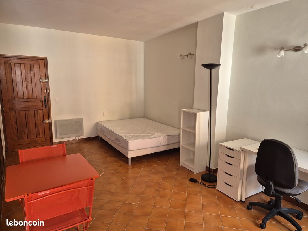 Appartement à louer, 28m², Aix-en-Provence