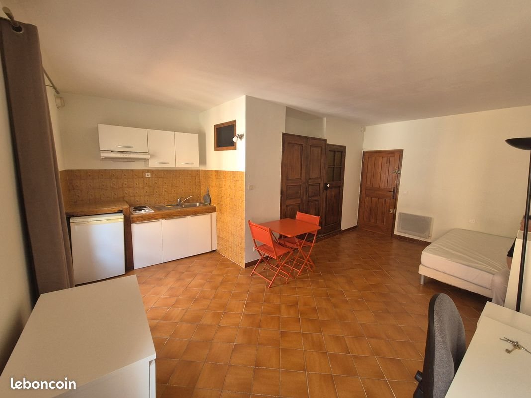 Appartement à louer, 28m², Aix-en-Provence