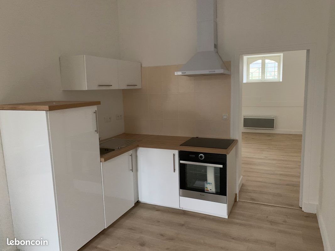 Appartement à louer, 55m², Pontrieux