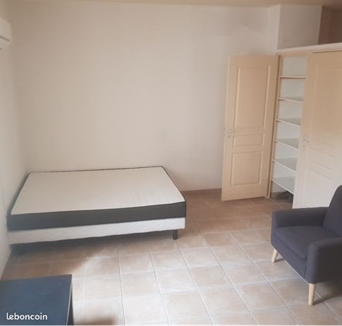 Appartement à louer, 25m², Pont-Saint-Esprit