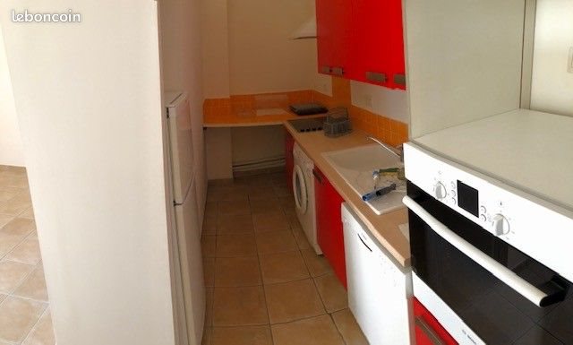 Appartement à louer, 25m², Pont-Saint-Esprit
