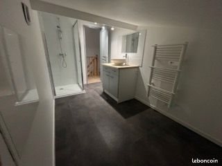 Maison à louer, 92m², Moulon