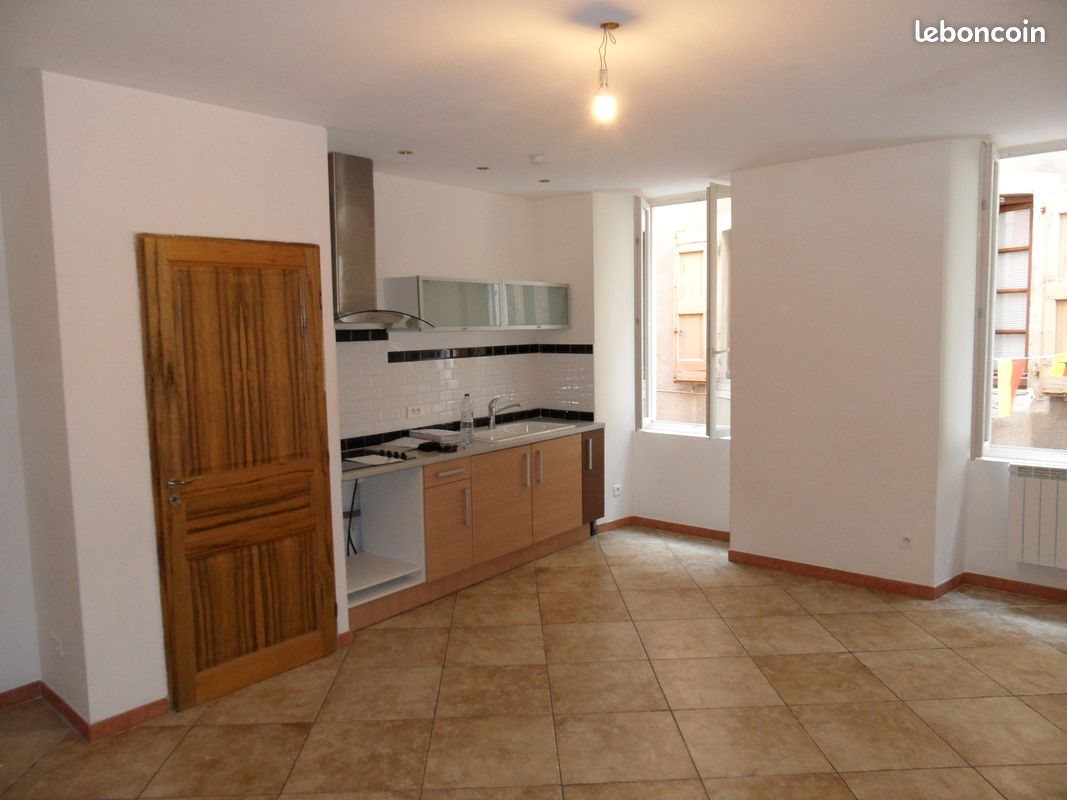 Appartement à louer, 74m², Millau