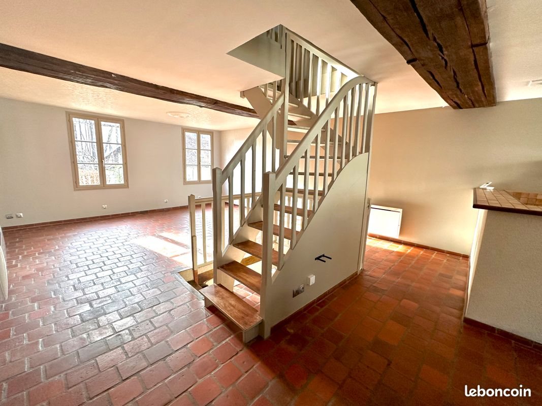 Appartement à louer, 65m², Auxerre