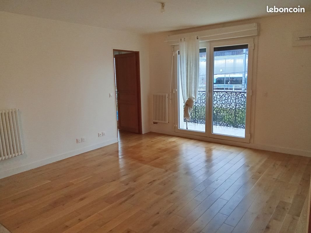 Appartement à louer, 40m², Massy