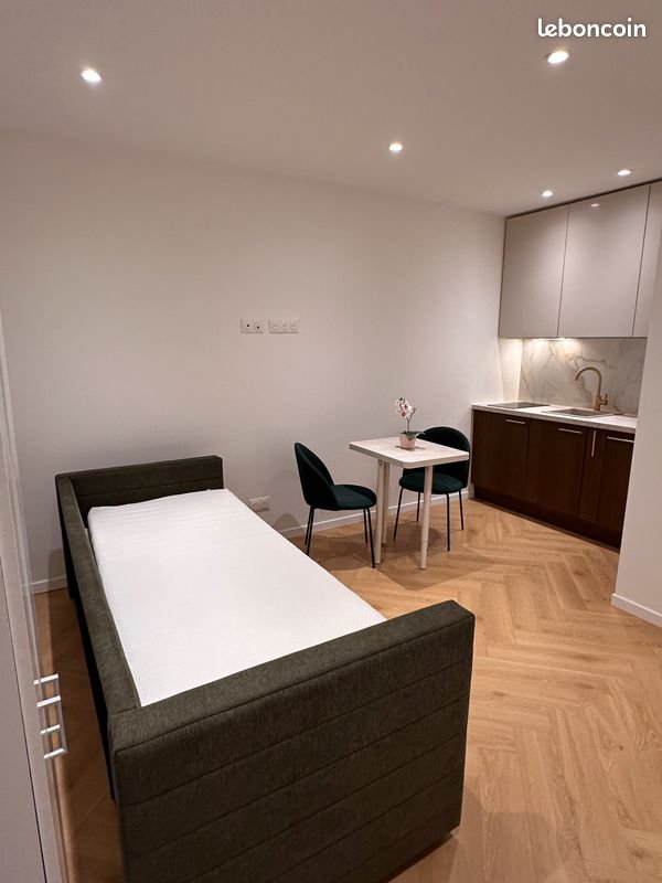 Appartement à louer, 17m², Issy-les-Moulineaux