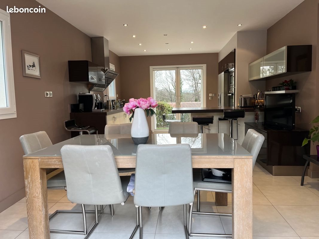 Maison à vendre, 230m², Jouques