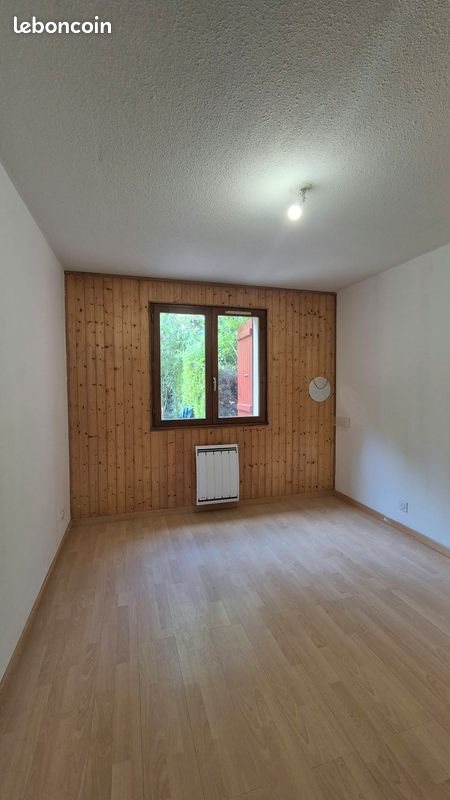 Appartement à louer, 72m², Gex