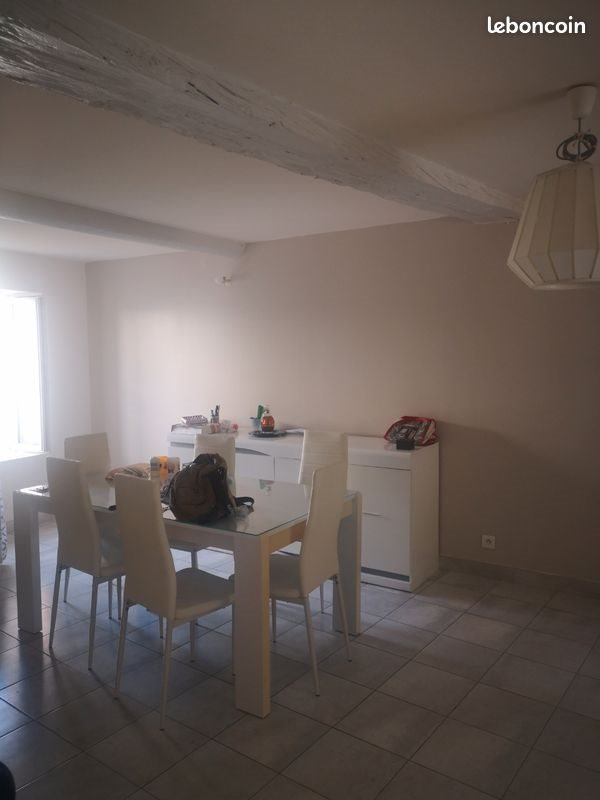 Appartement à louer, 80m², Mollégès