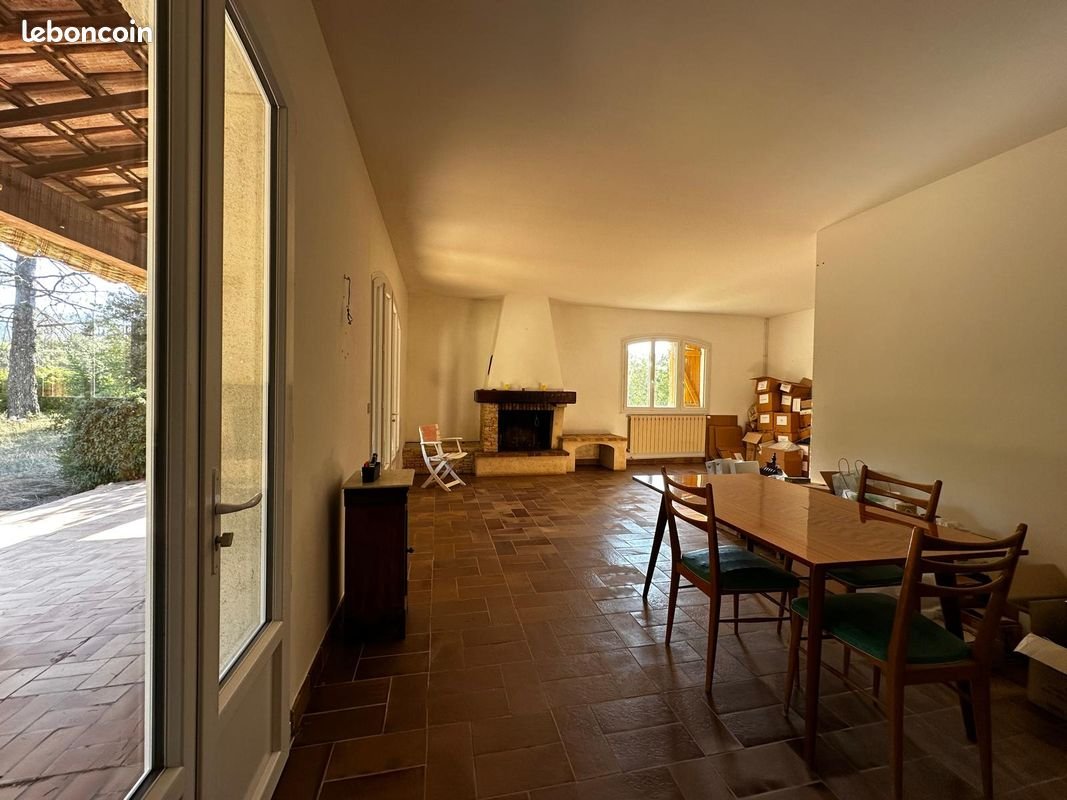 Maison à vendre, 150m², Nans-les-Pins