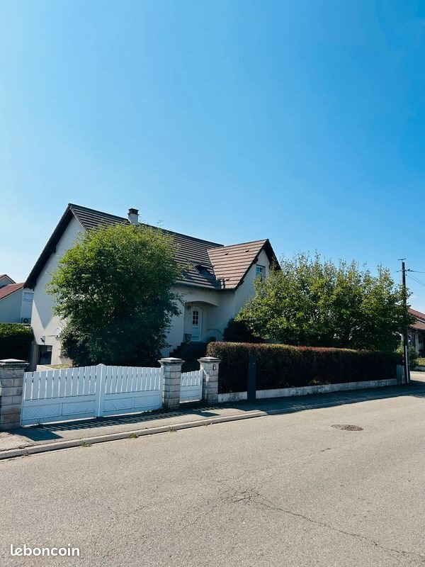 Maison à vendre, 170m², Puttelange-aux-Lacs