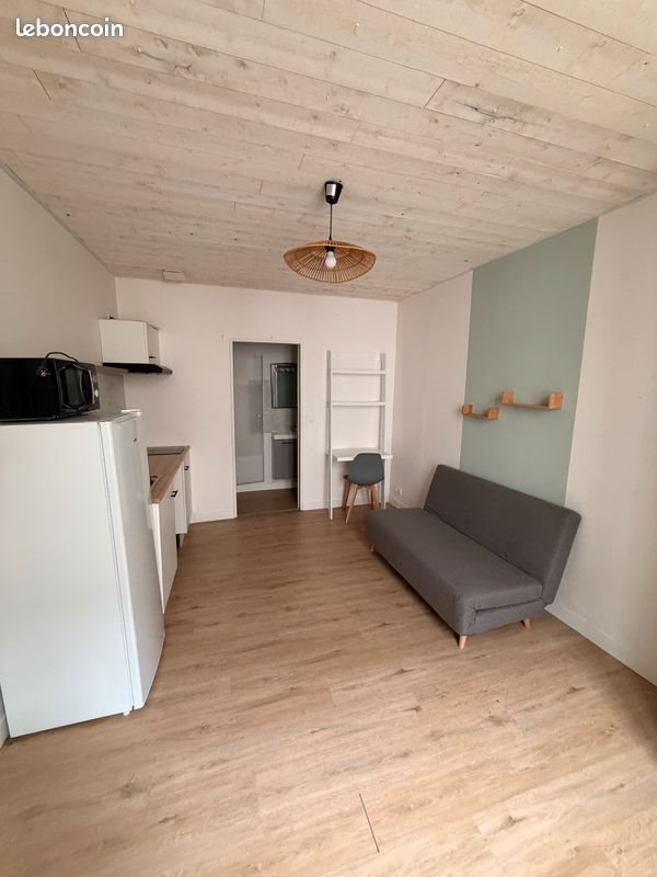 Appartement à louer, 18m², Niort