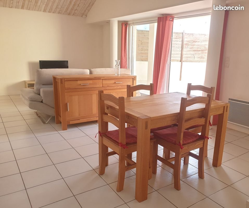 Maison à louer, 63m², Rochefort