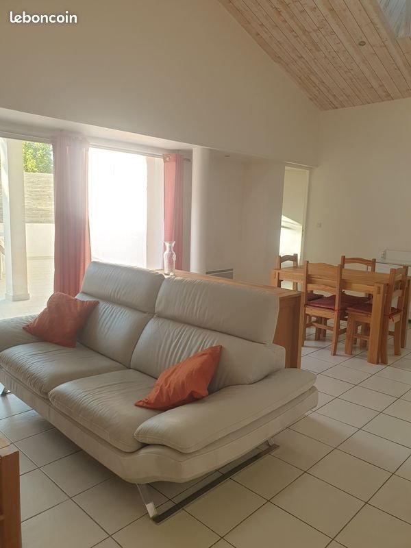 Maison à louer, 63m², Rochefort