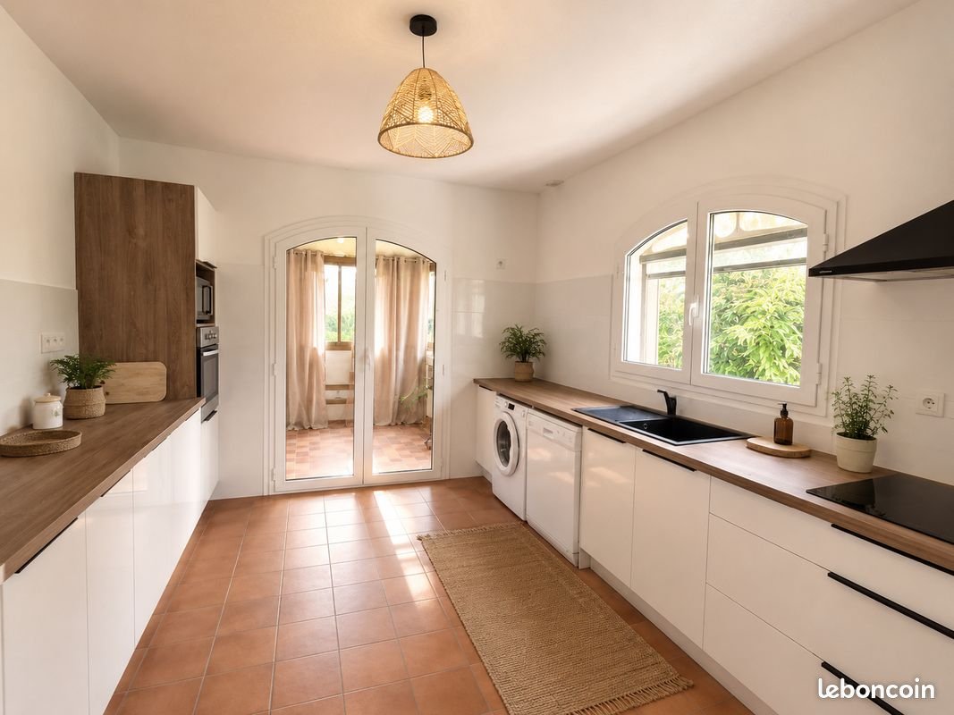 Appartement à louer, 113m², Lucciana