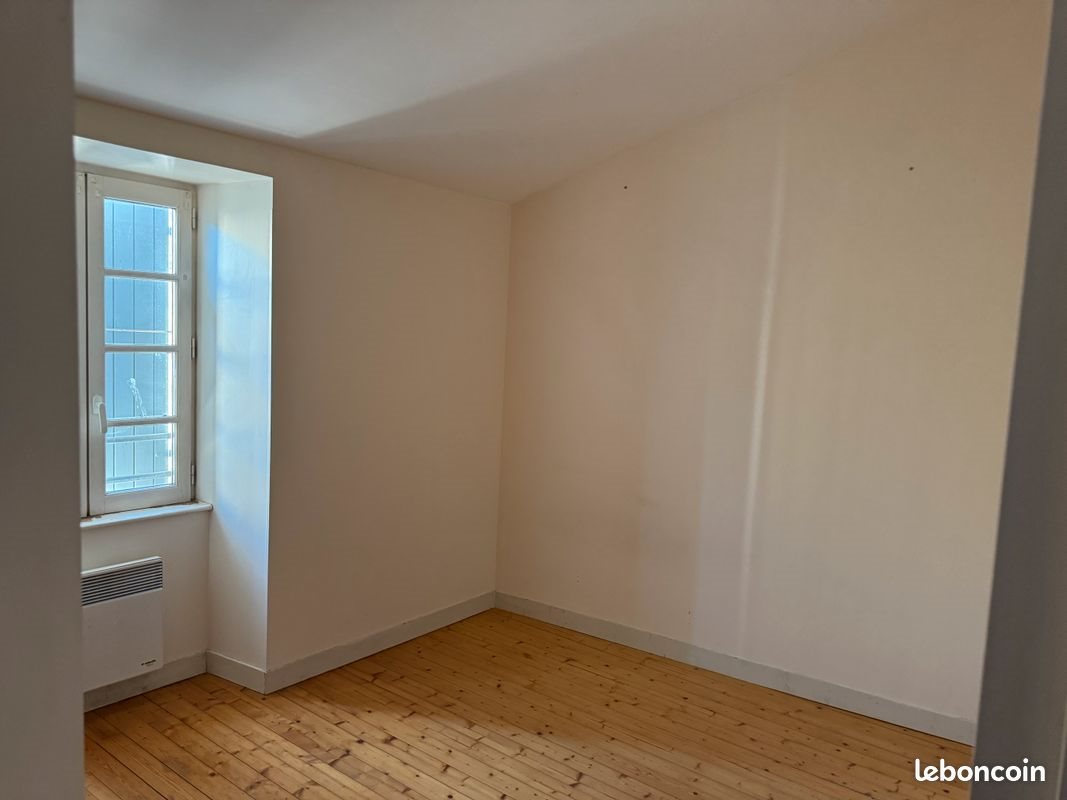 Appartement à louer, 65m², Courçon