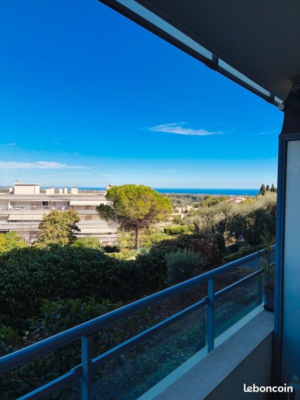 Appartement à louer, 46m², Vence