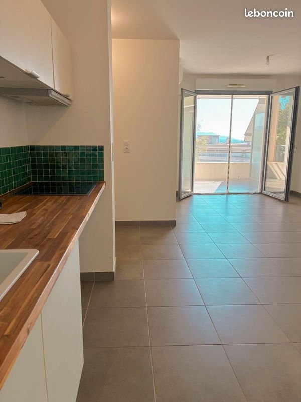 Appartement à louer, 46m², Vence