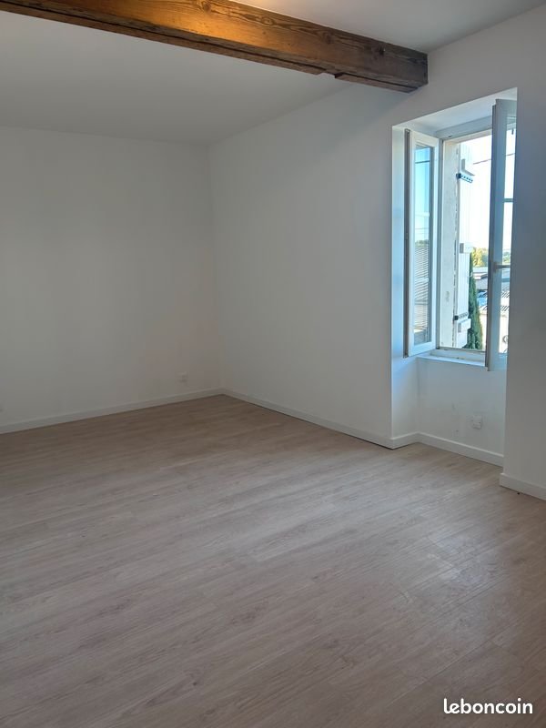 Maison à louer, 90m², Sauveterre-de-Guyenne
