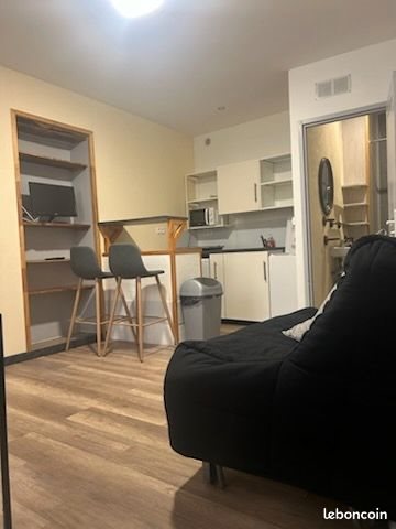 Appartement à louer, 18m², Mézel