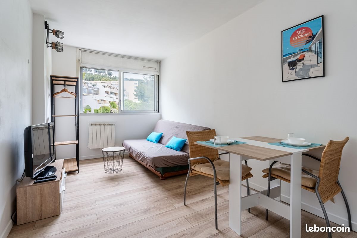 Appartement à louer, 17m², La Ciotat