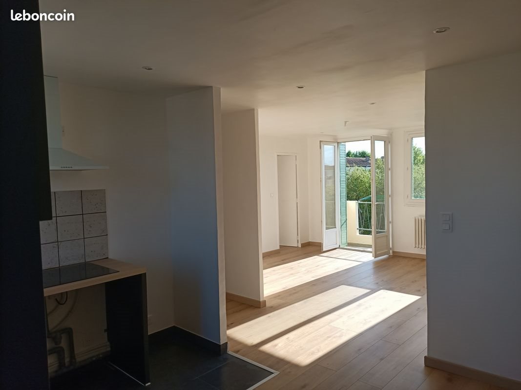Appartement à louer, 59m², Orange