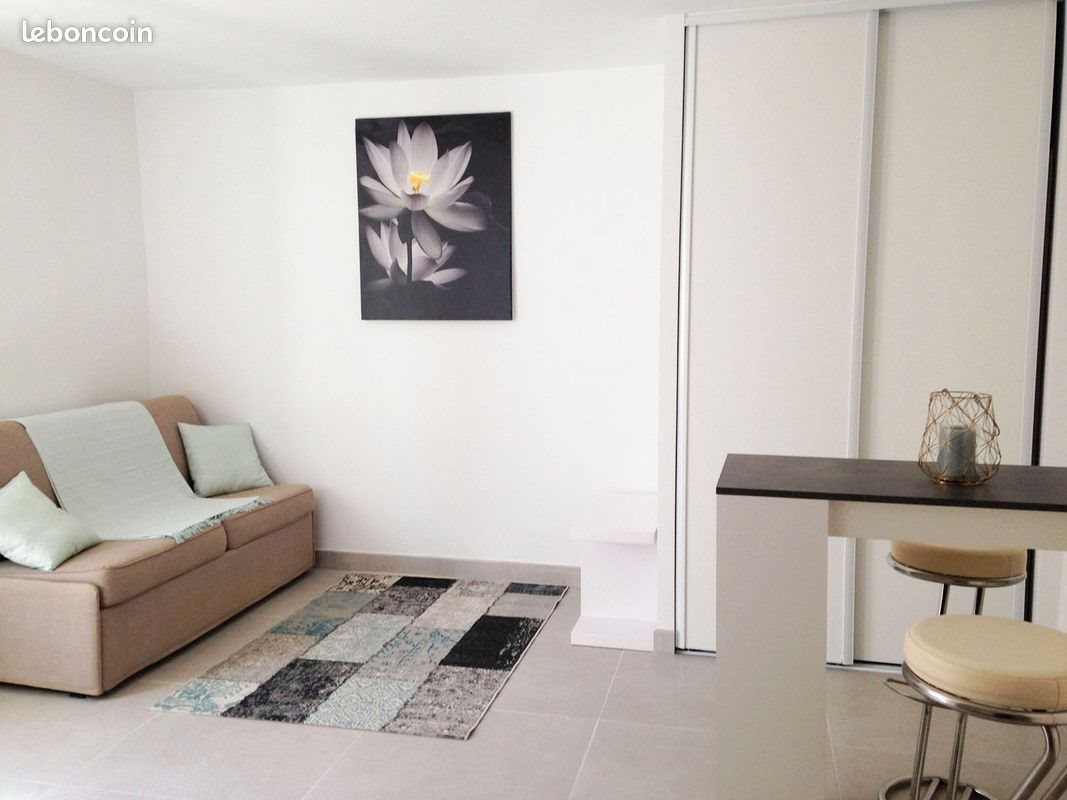 Appartement à louer, 27m², Trets