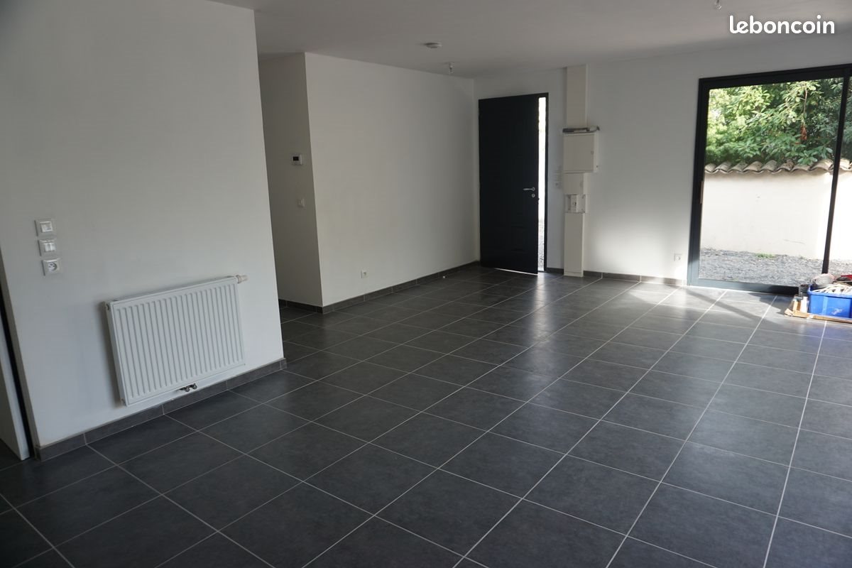 Maison à louer, 100m², Saint-Genis-Laval