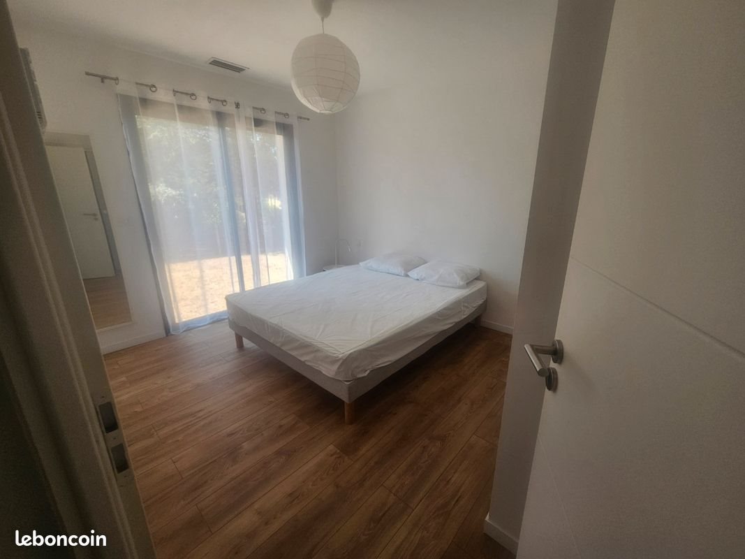 Maison à louer, 120m², Saint-Julien-en-Born