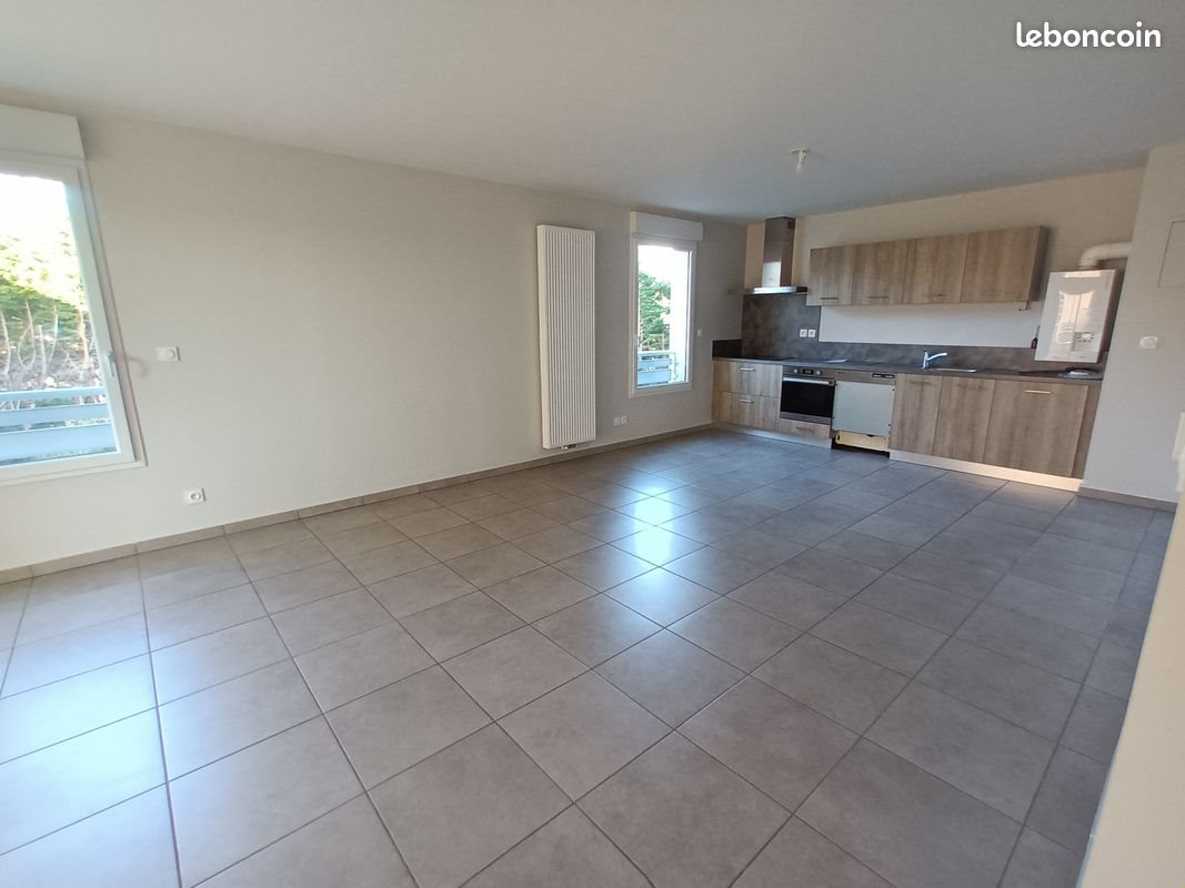 Appartement à louer, 67m², Serpaize